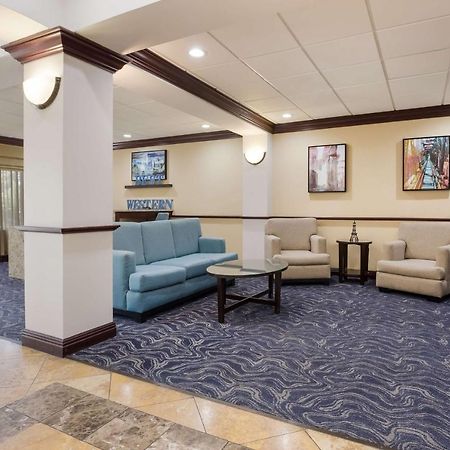 Best Western Coffeyville Central Business District Inn&Suites Exterior foto
